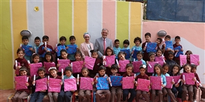 مدير عام مدارس النظم يكرم الفائزين بحفظ القرآن الكريم من أطفال الروضة